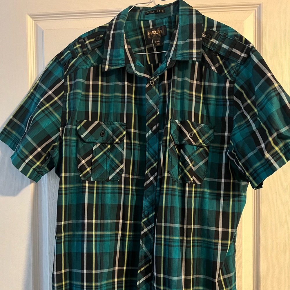 Helix short sleeve button up